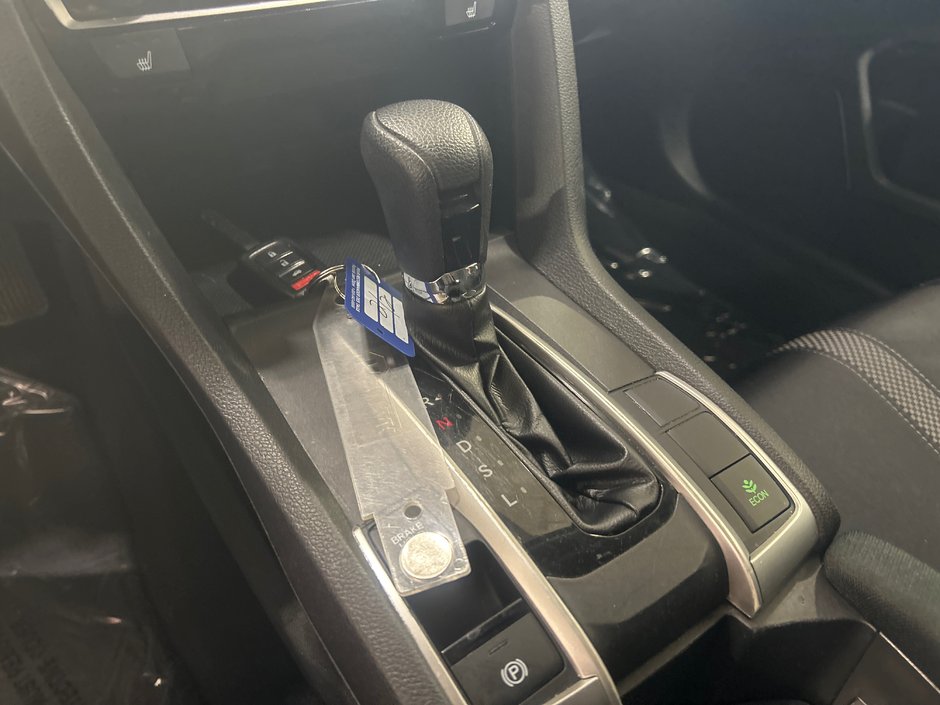 Honda Civic Sedan LX 2021-13