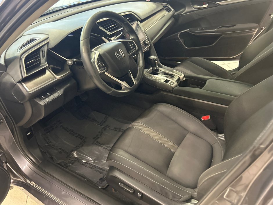 Honda Civic Sedan EX 2021-18