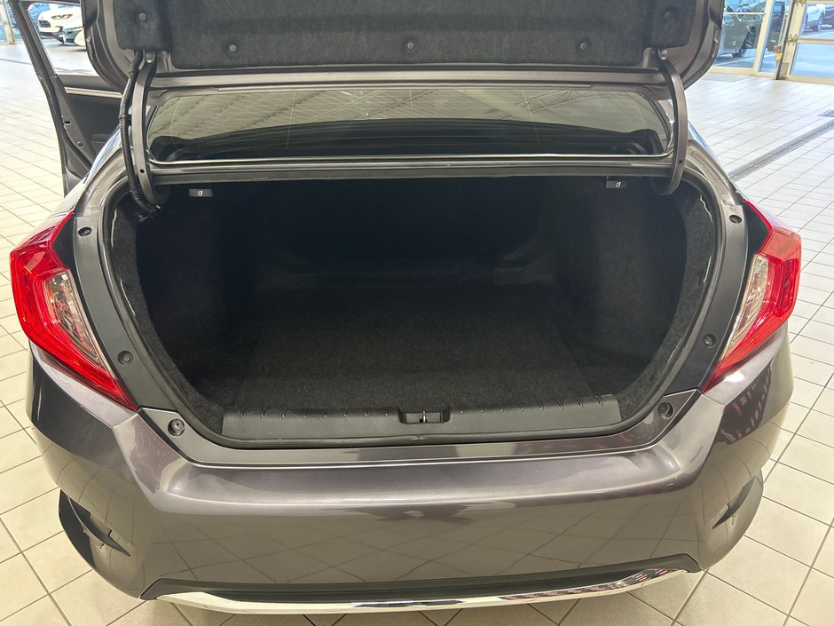 Honda Civic Sedan EX 2021-10