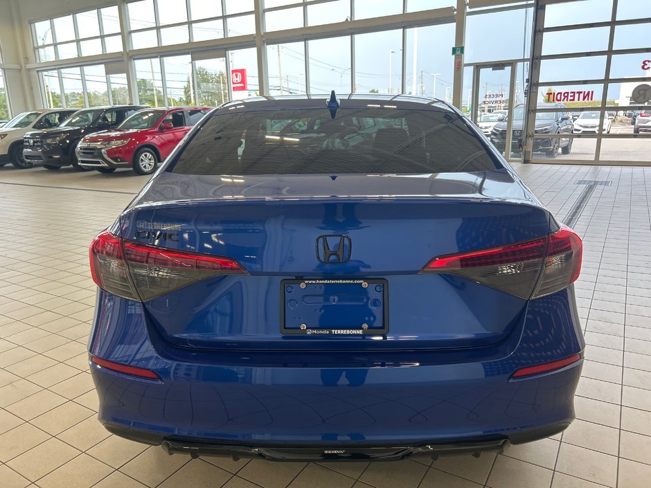 2022 Honda Civic Sedan EX-7