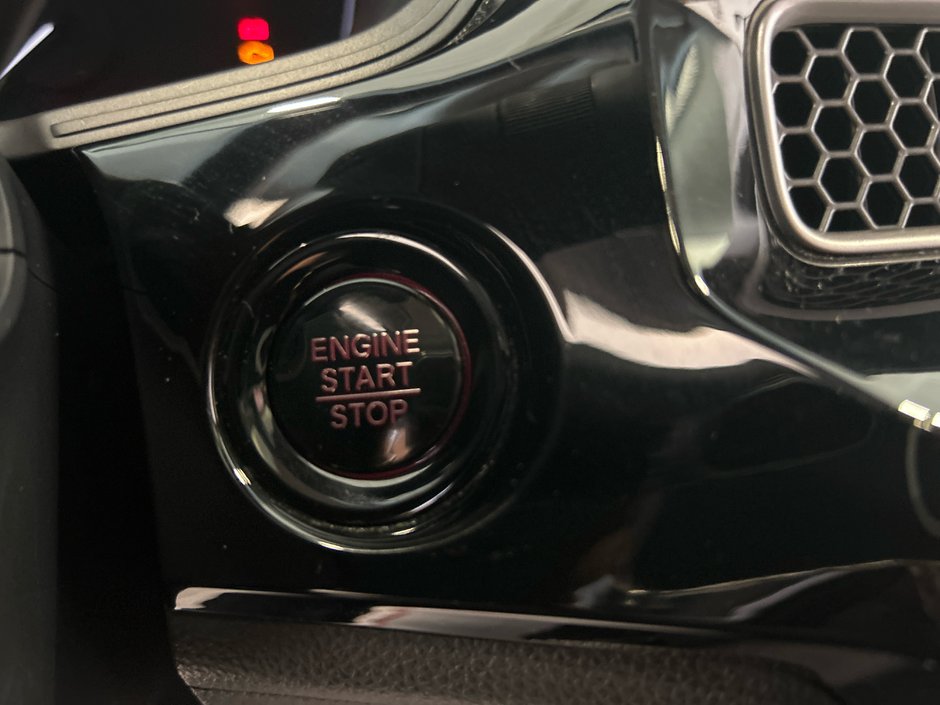 2022 Honda Civic Sedan EX-21