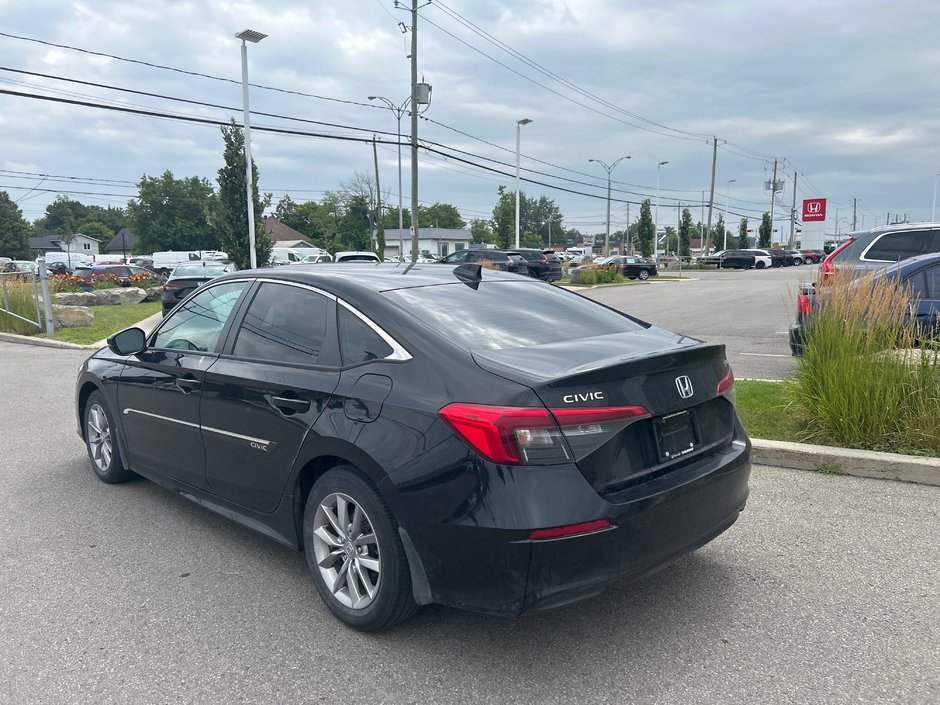 Honda Civic Sedan EX 2022-3