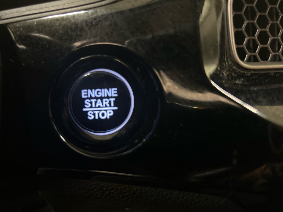 Honda Civic Sedan LX 2022-18