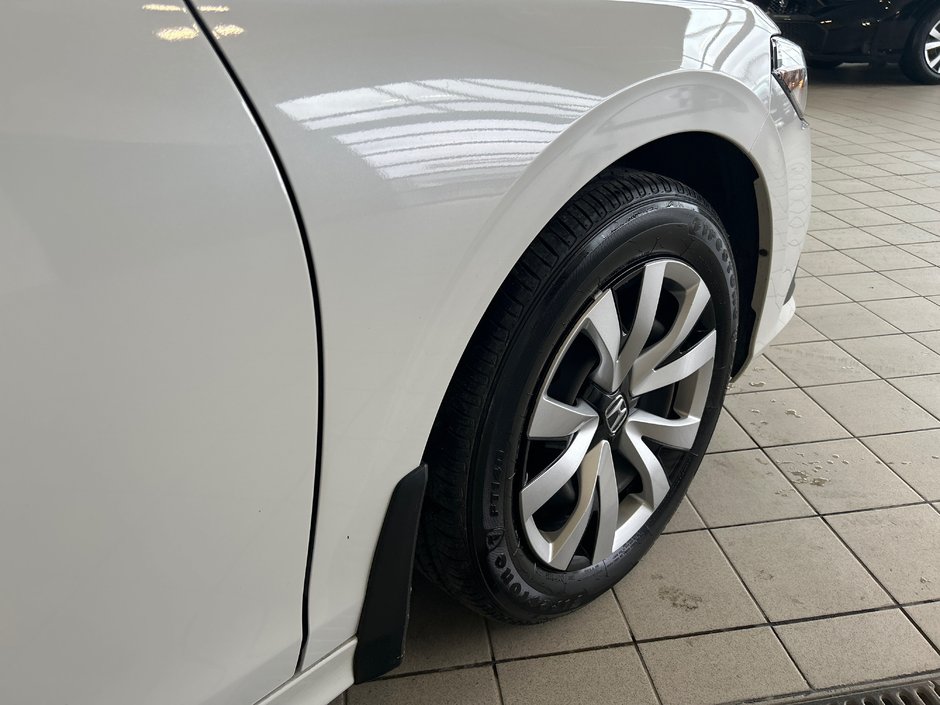 2022 Honda Civic Sedan LX-13