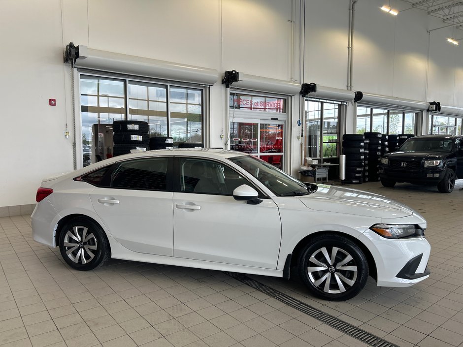 2022 Honda Civic Sedan LX-4