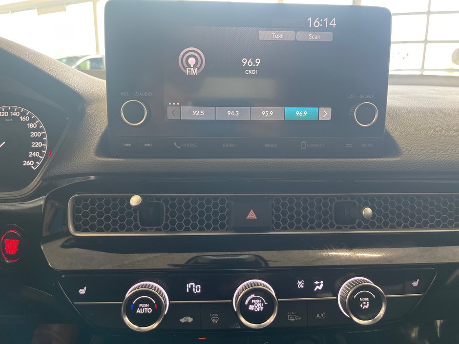 Honda Civic Sedan LX 2022-17