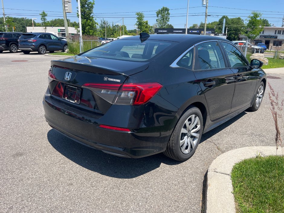 2022 Honda Civic Sedan LX-7