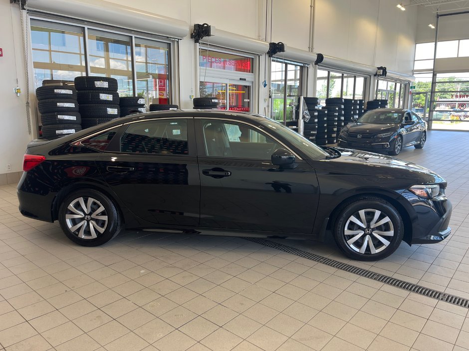 2022 Honda Civic Sedan LX-4