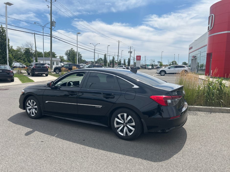 Honda Civic Sedan LX 2023-2