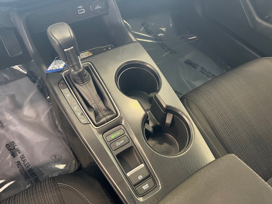 Honda Civic Sedan LX 2023-16