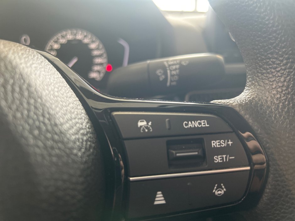 Honda Civic Sedan LX 2023-20