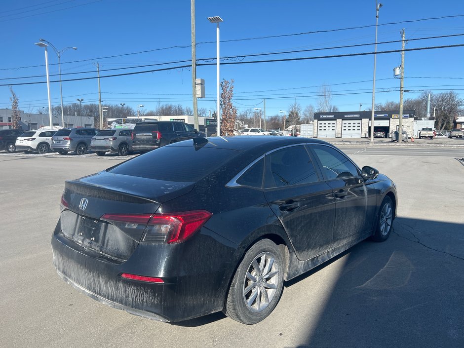 Honda Civic Sedan EX-b 2023-5