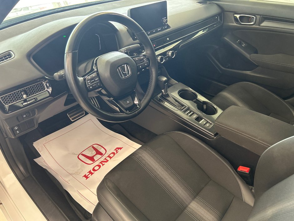Honda Civic Sedan Sport 2023-25