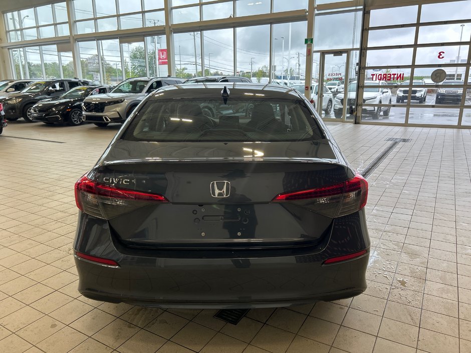 Honda Civic Sedan LX-B 2024-6