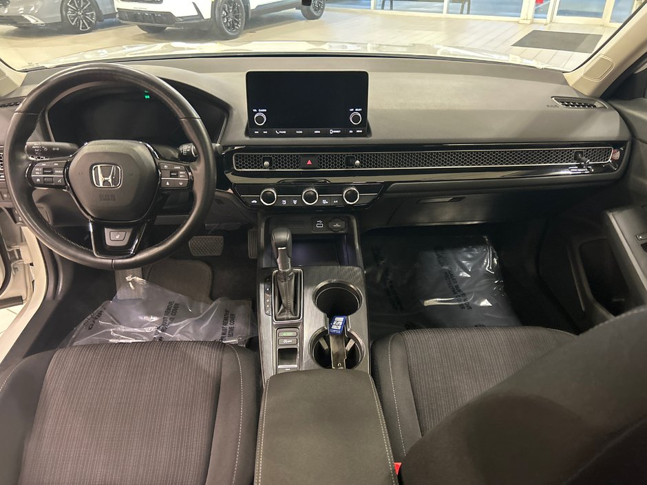 Honda Civic Sedan EX 2024-28