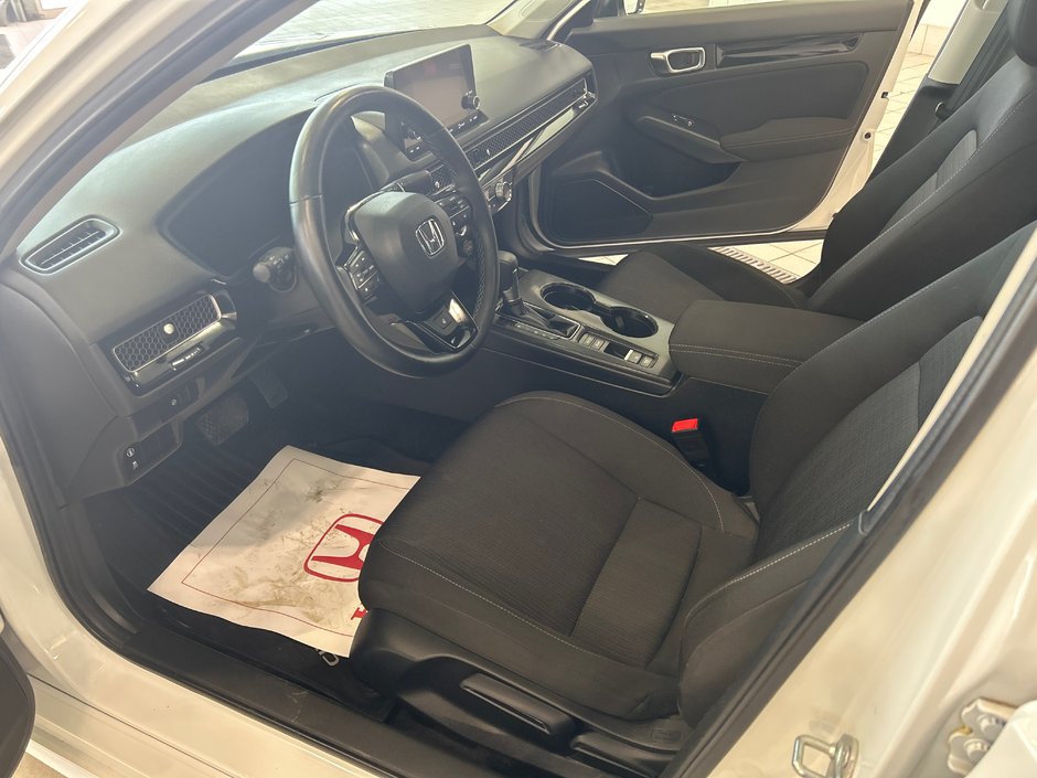 Honda Civic Sedan EX 2024-10
