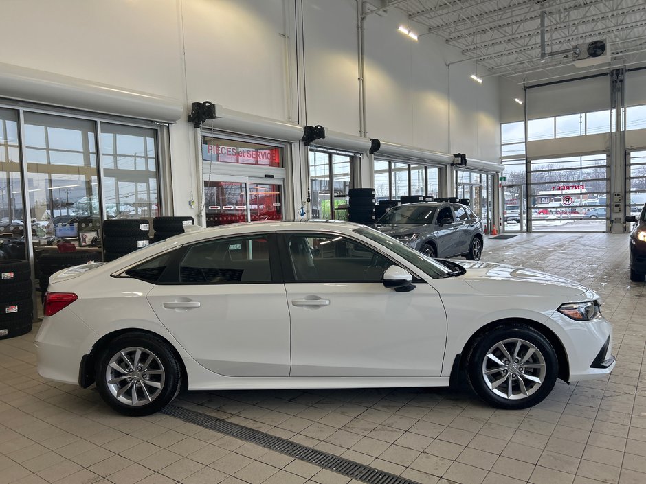 Honda Civic Sedan EX 2024-25