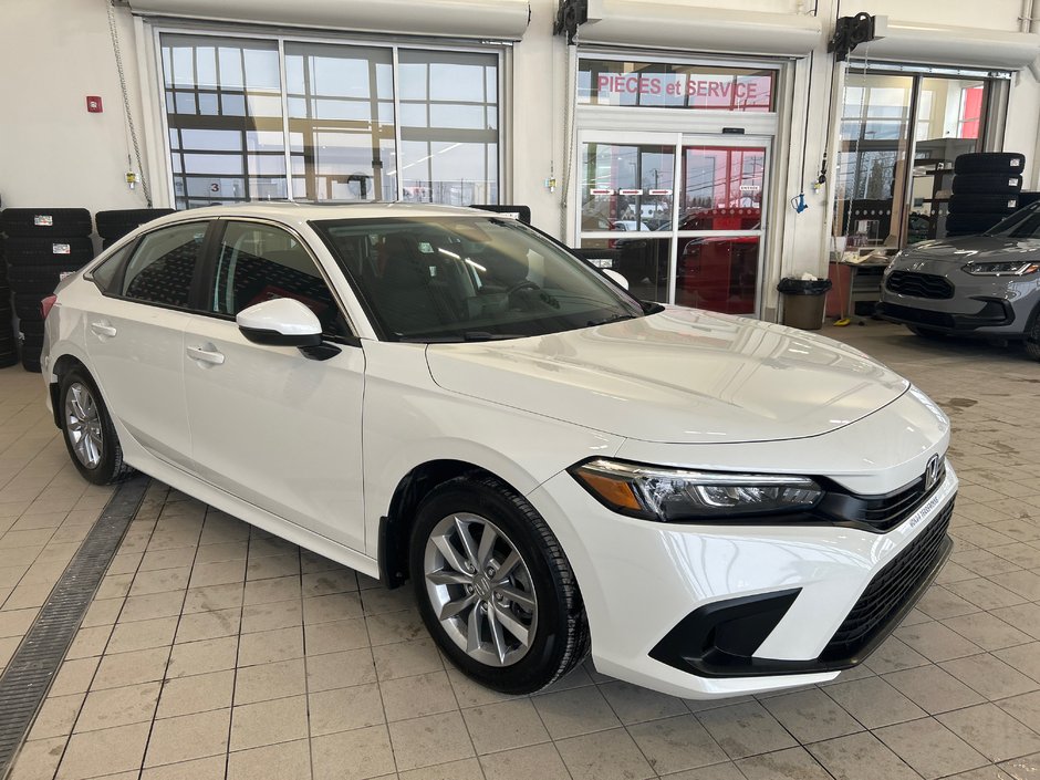 Honda Civic Sedan EX 2024-24