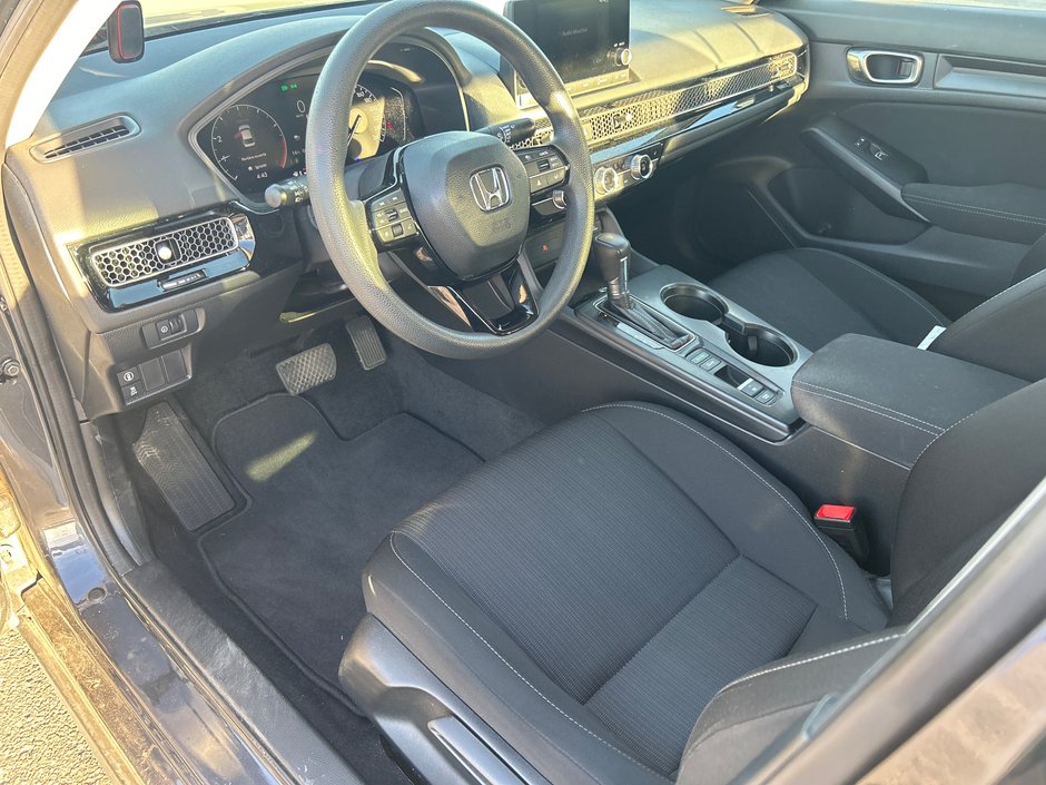 Honda Civic Sedan LX-B 2024-5