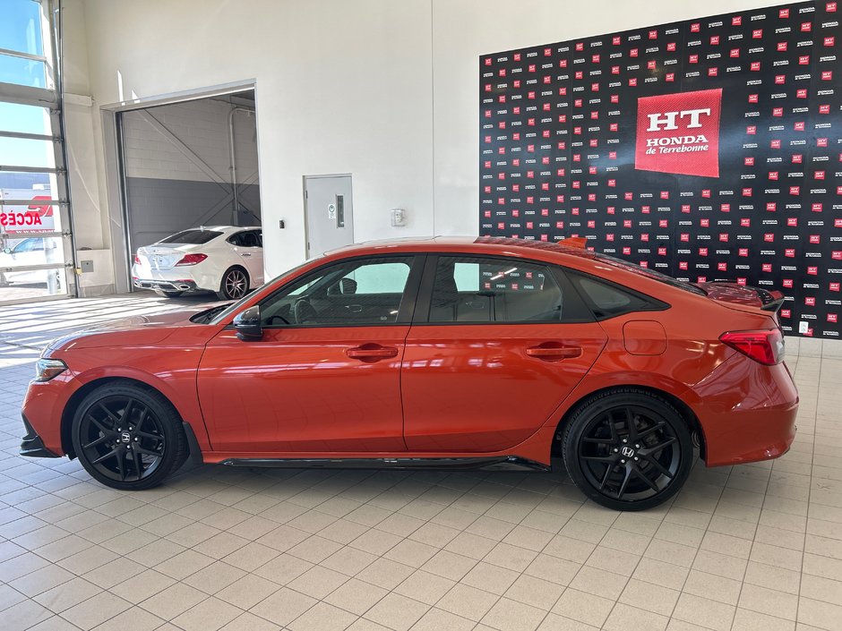 Honda Civic SI sedan  2022-8