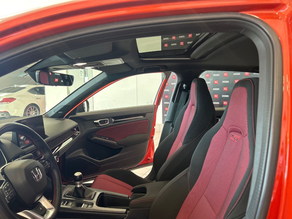 Honda Civic SI sedan  2022-18