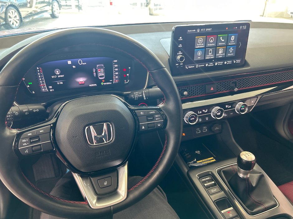 Honda Civic SI sedan  2022-31