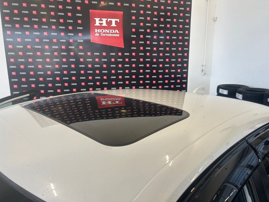 Honda Civic Si Sedan  2022-18