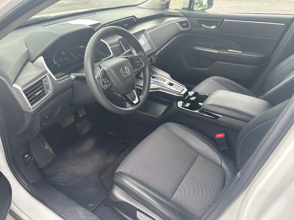 Honda Clarity Plug-In Hybrid  2020-6