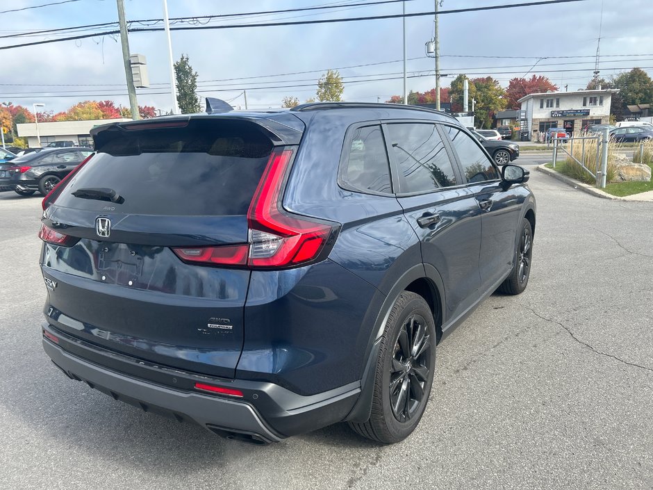 Honda CR-V HYBRID Touring 2023-4