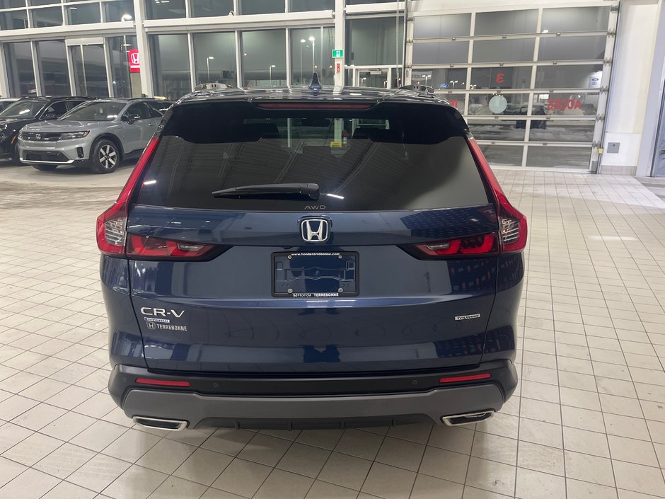 Honda CR-V HYBRID Touring 2023-5