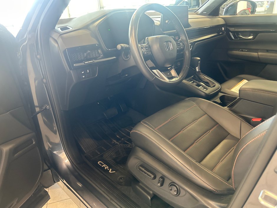 Honda CR-V HYBRID Touring 2023-12