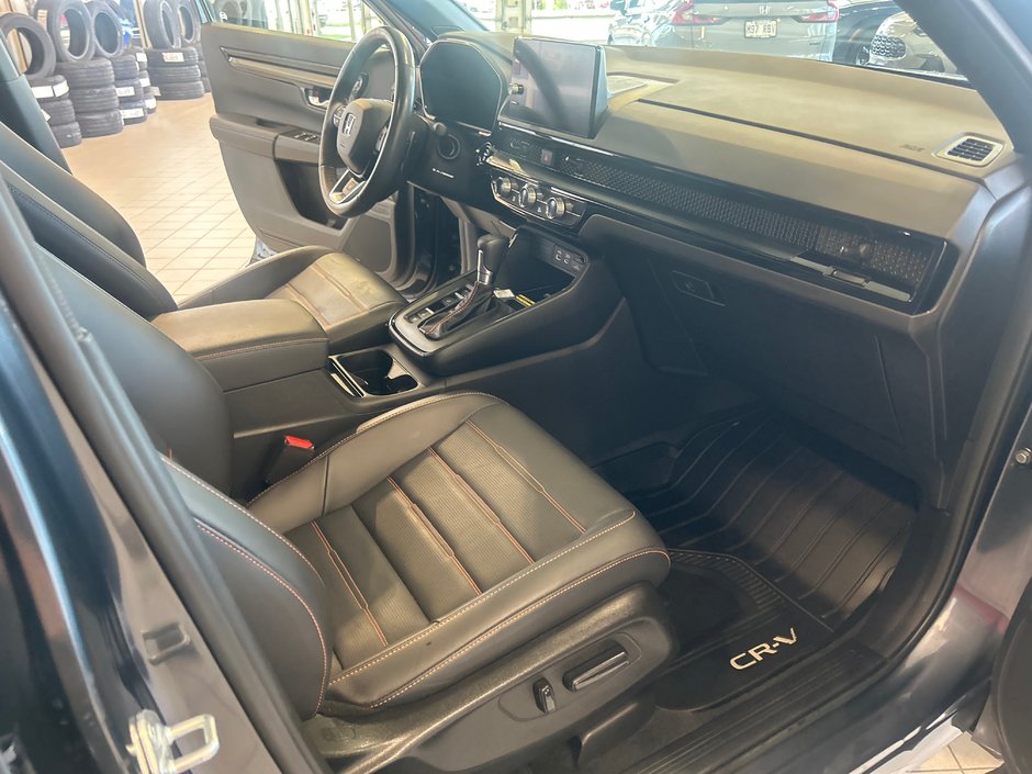 Honda CR-V HYBRID Touring 2023-19