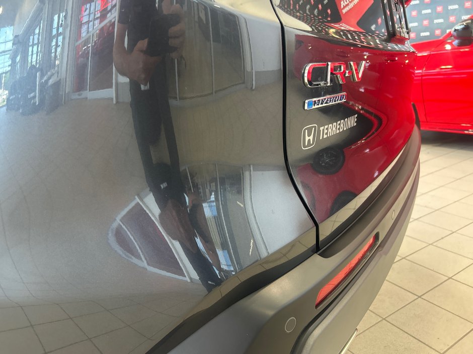 Honda CR-V HYBRID Touring 2023-10