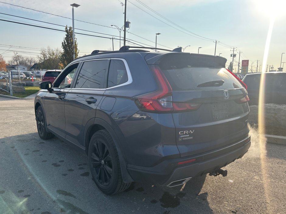 2023 Honda CR-V Hybrid Touring-1