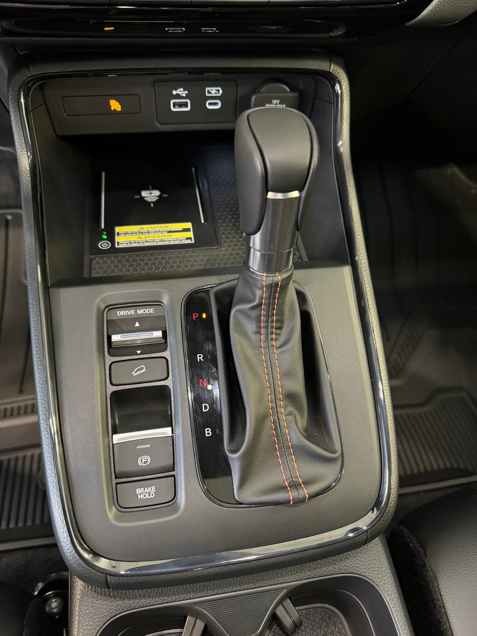 Honda CR-V HYBRID Touring 2024-10