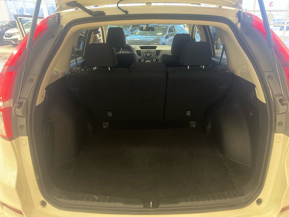 Honda CR-V LX 2015-11