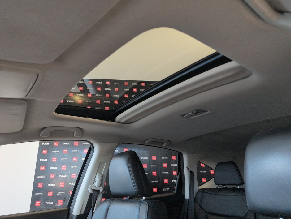 2016 Honda CR-V Touring-14