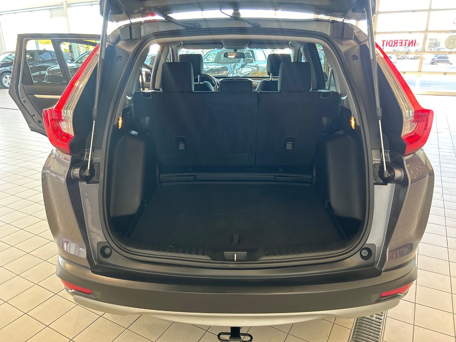 Honda CR-V LX 2019-10