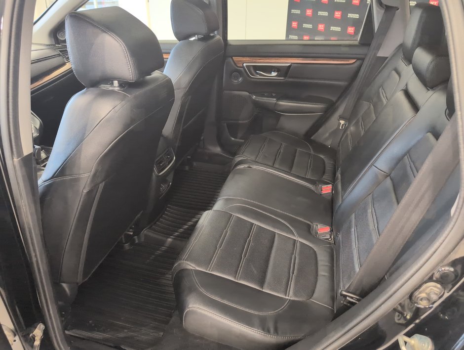 Honda CR-V Touring 2019-10