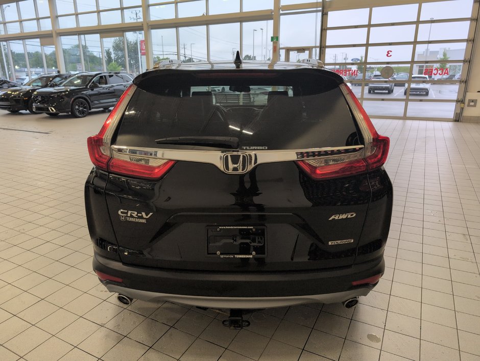 Honda CR-V Touring 2019-5