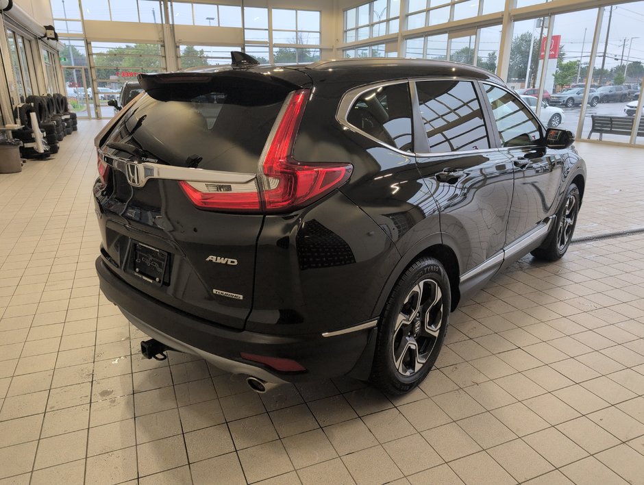 Honda CR-V Touring 2019-4