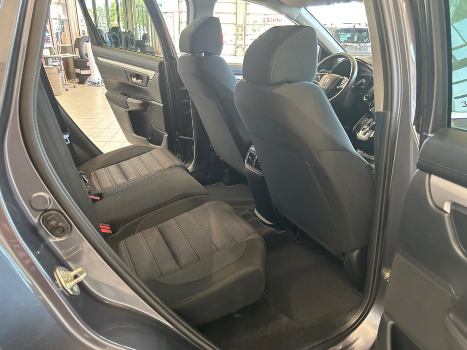Honda CR-V LX 2020-11