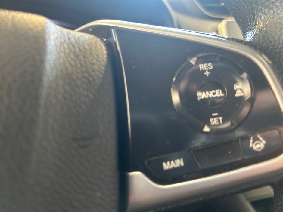 Honda CR-V LX 2020-24