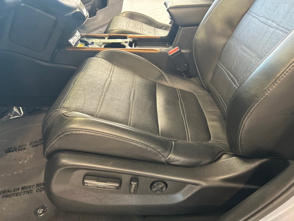 Honda CR-V Touring 2020-14