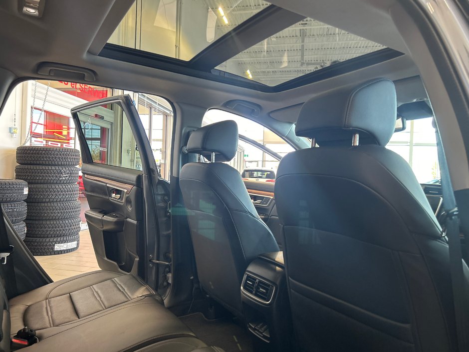 Honda CR-V Touring 2020-8