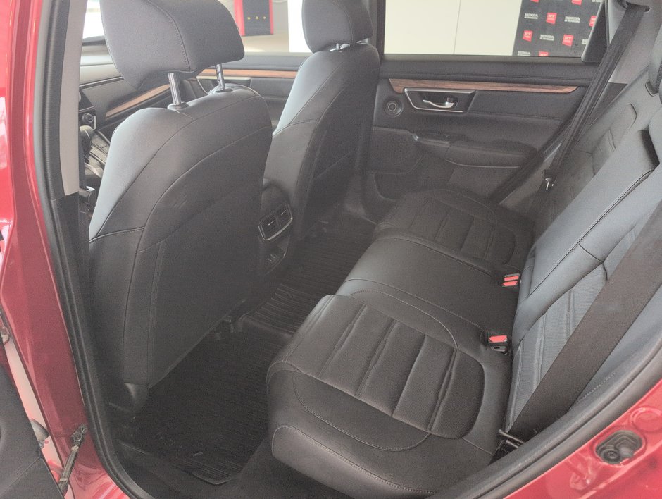 Honda CR-V Touring 2021-12