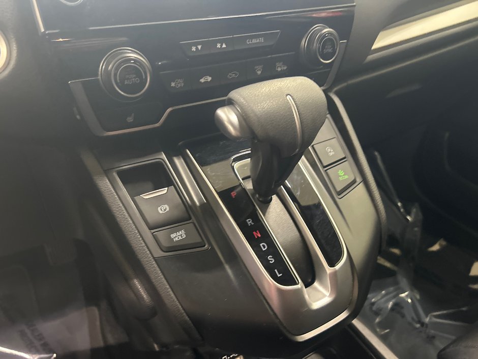 Honda CR-V LX 2021-17