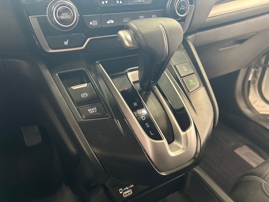 Honda CR-V LX 2022-18