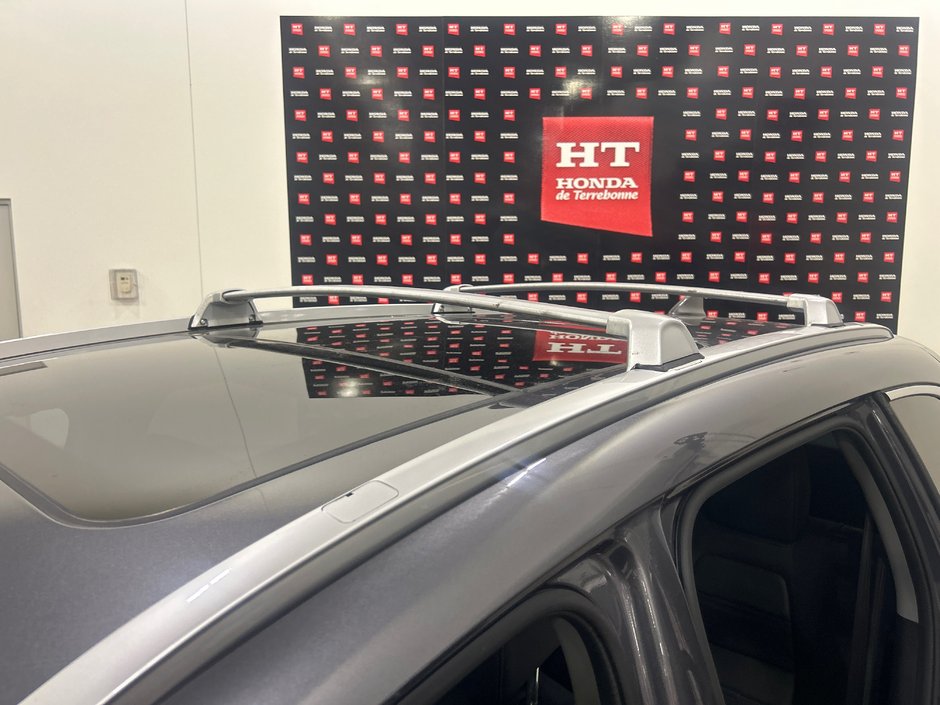 Honda CR-V Touring 2022-16