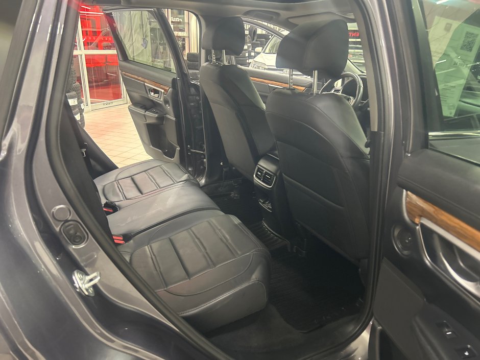 Honda CR-V Touring 2022-11